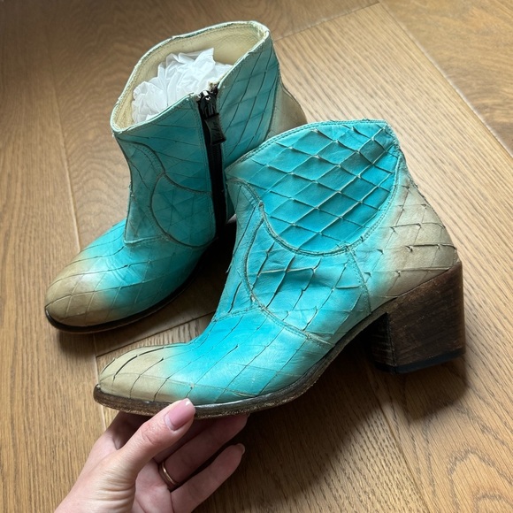 We Are…The Original Western Bootie - Taupe & Turquoise Leather - Size 39 - EUC - Picture 5 of 12